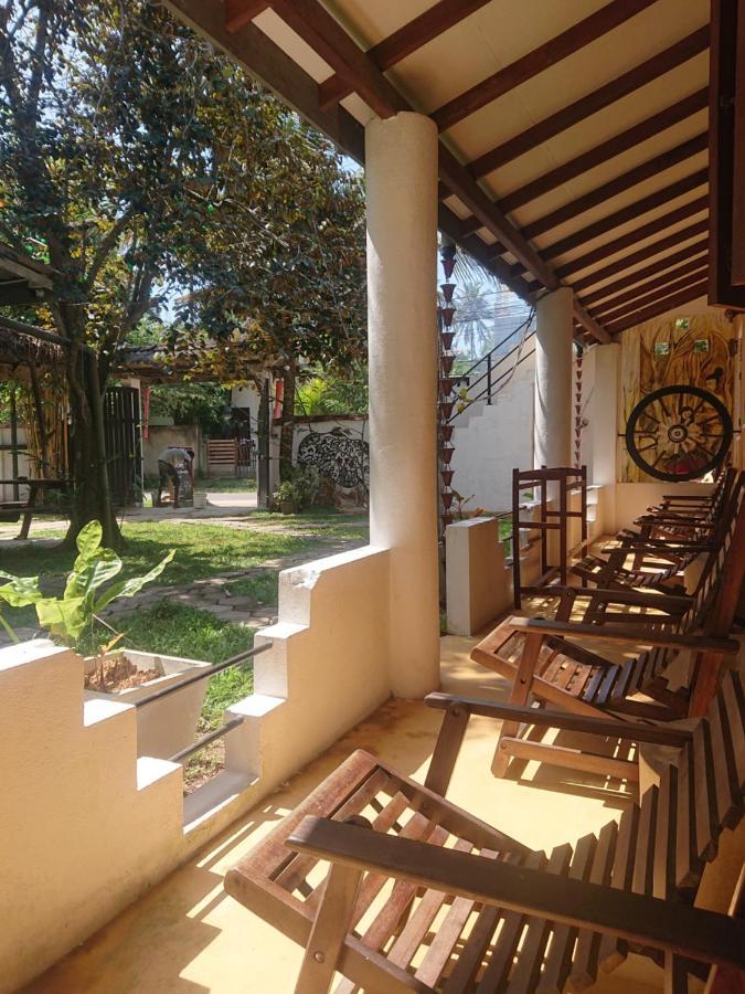 Surfing Life Hotel Ahangama Exterior photo