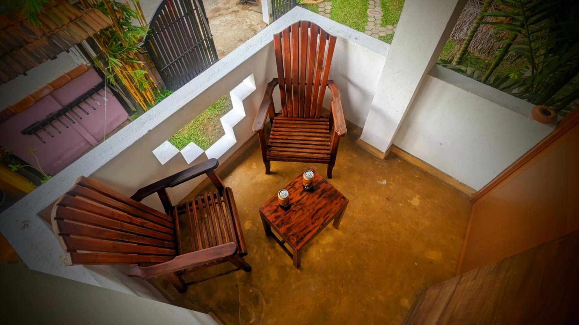 Surfing Life Hotel Ahangama Exterior photo
