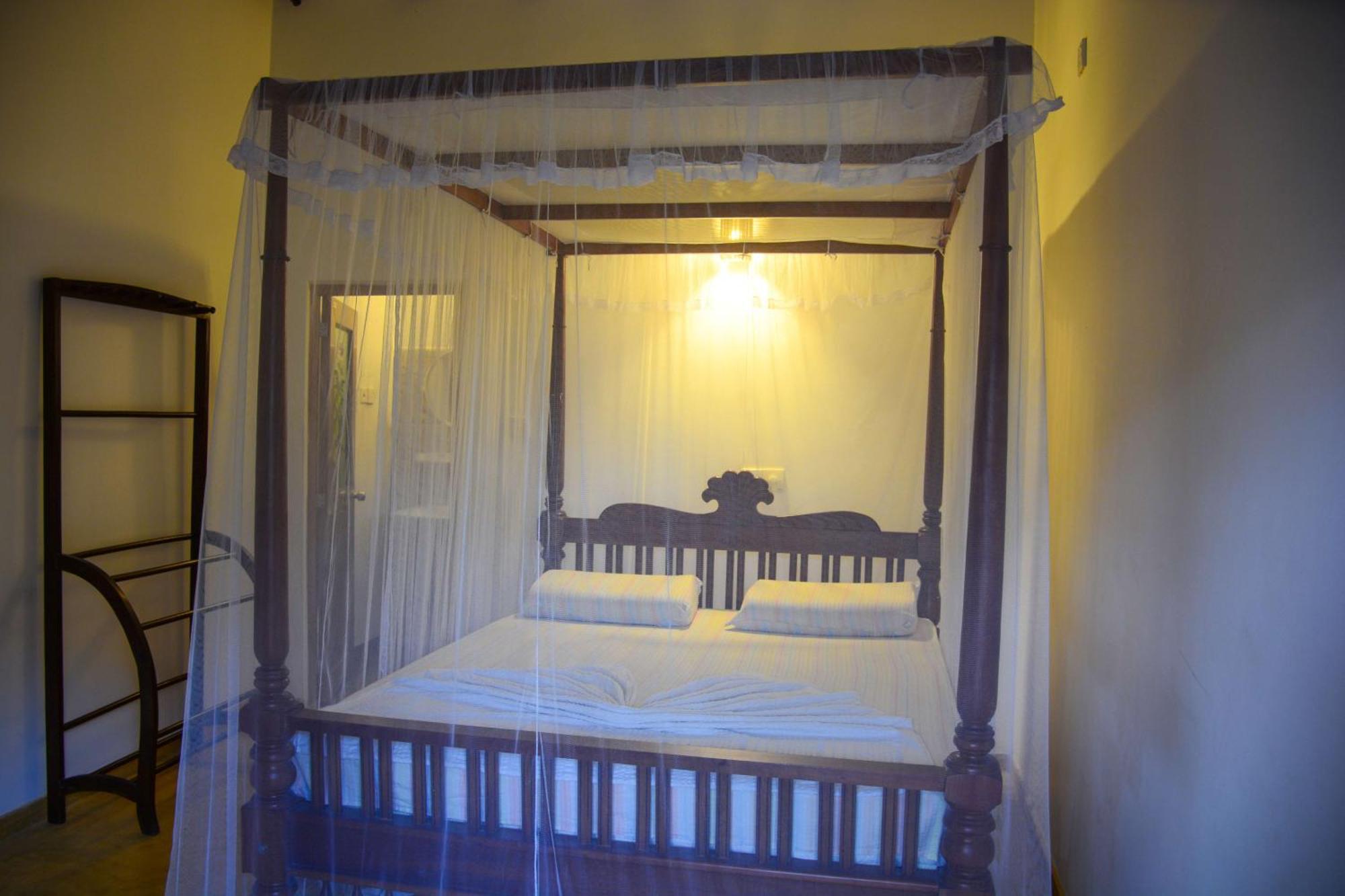 Surfing Life Hotel Ahangama Exterior photo