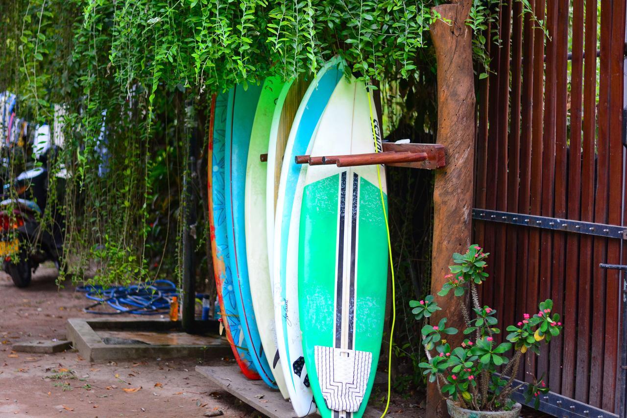 Surfing Life Hotel Ahangama Exterior photo
