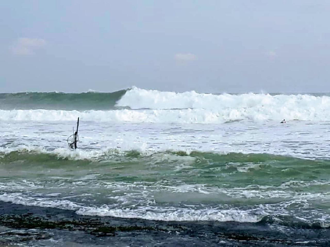 Surfing Life Hotel Ahangama Exterior photo